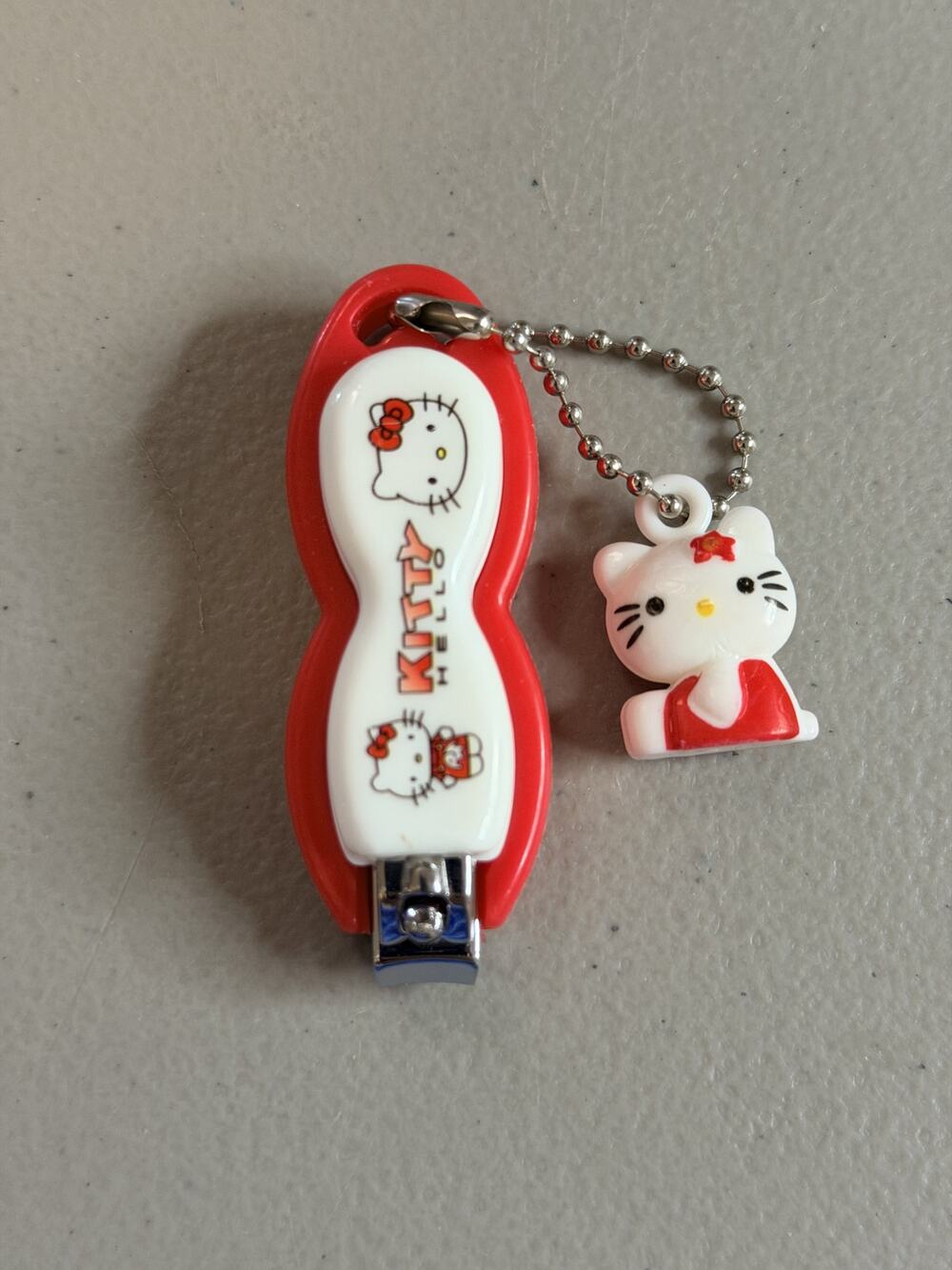 #HK-678 Hello Kitty Nail Clippers - Red
